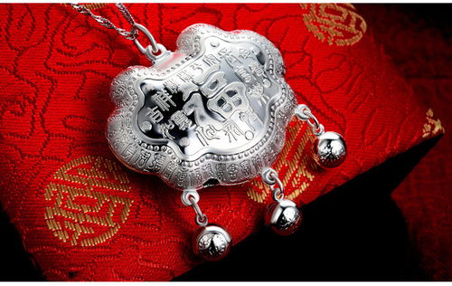 奈唯S990足銀長(zhǎng)命鎖 守護(hù)寶寶健康成長(zhǎng)的吉祥之禮